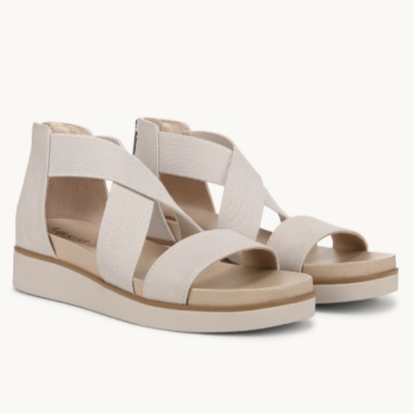 LifeStride Giselle Strappy Sandal - Picture 1 of 10